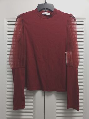 NWT MS BLING Burgundy Ribbed Top with Sheer Tulle Sleeves – Size M